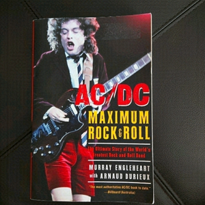 𝅺ac/dc Maximum Rock‎ & Roll Book